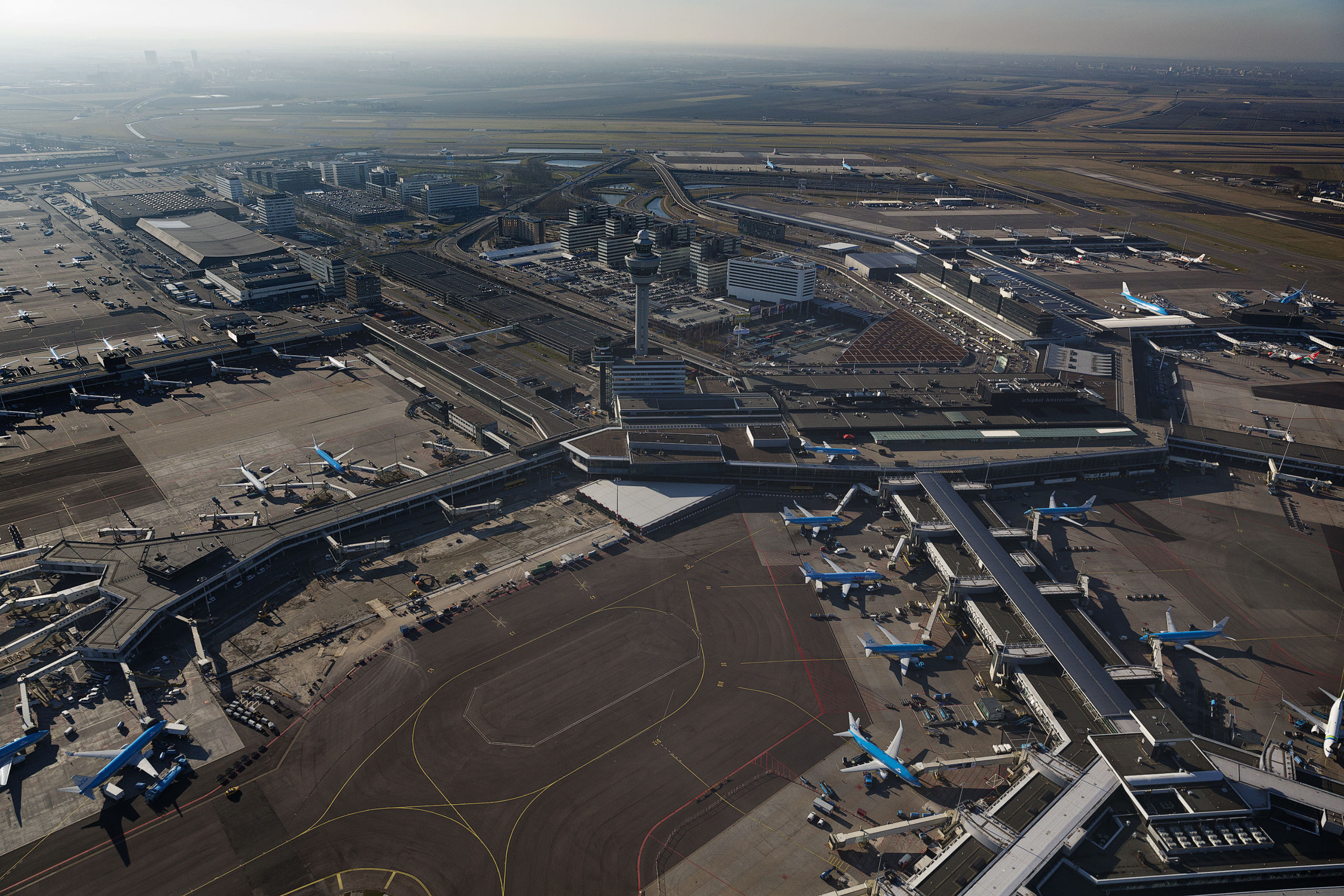 Luchtopname van de luchthaven Schiphol