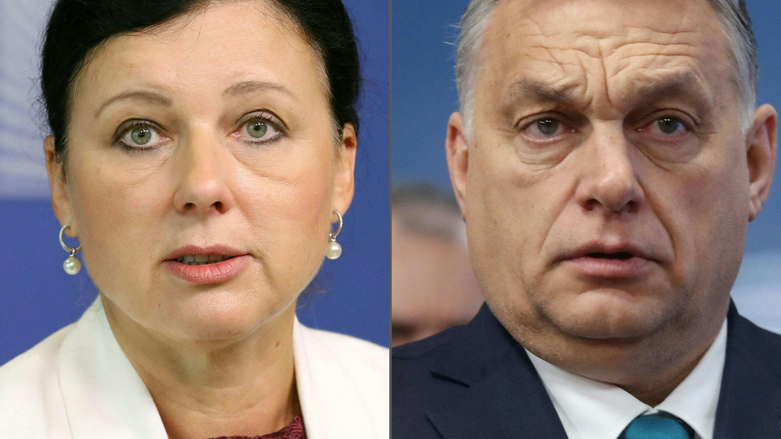 Vice-president van de Europese Commissie Vera Jourova (L) en premier Viktor Orbán (R) 