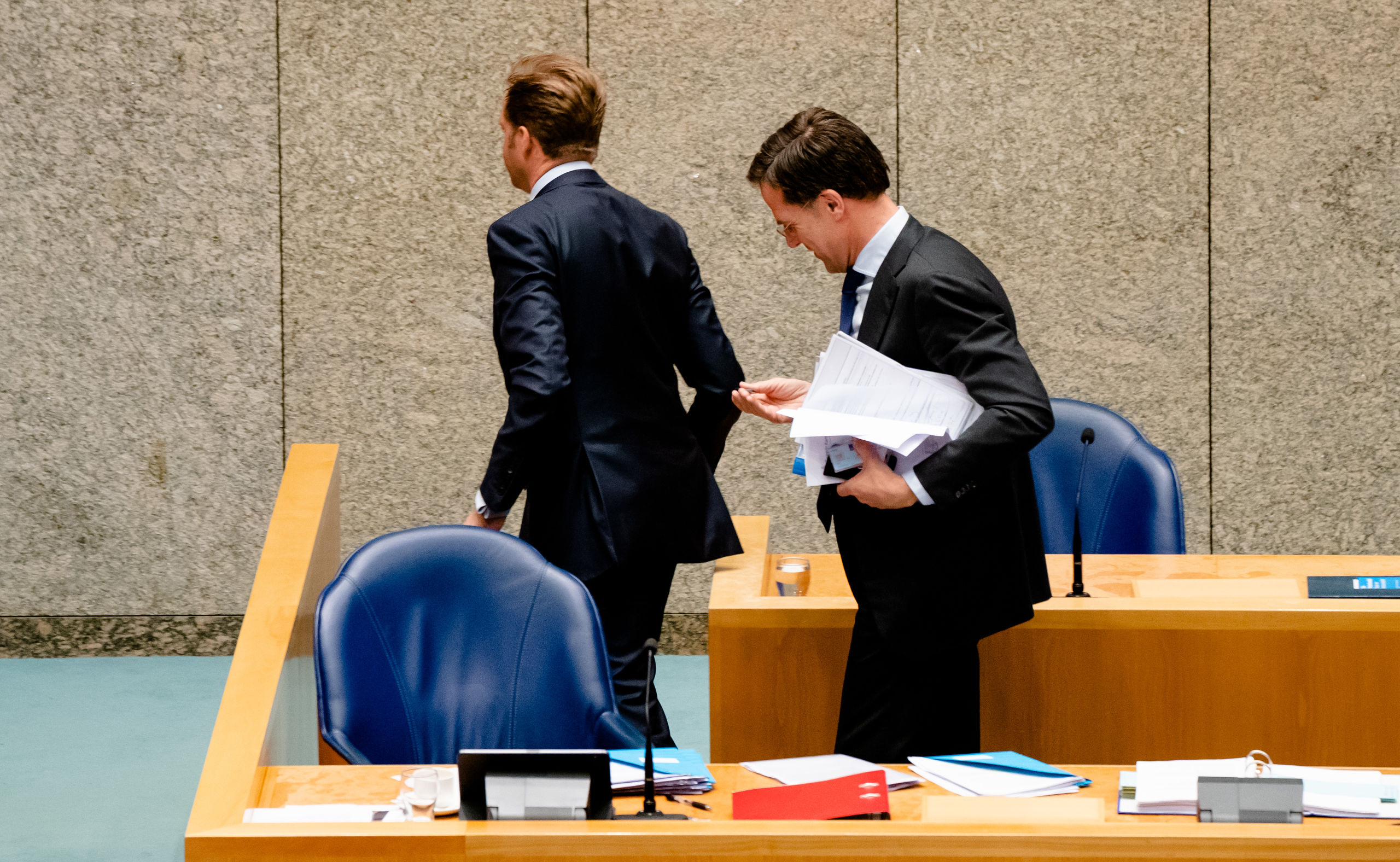 Minister Hugo de Jonge en Premier Mark Rutte 