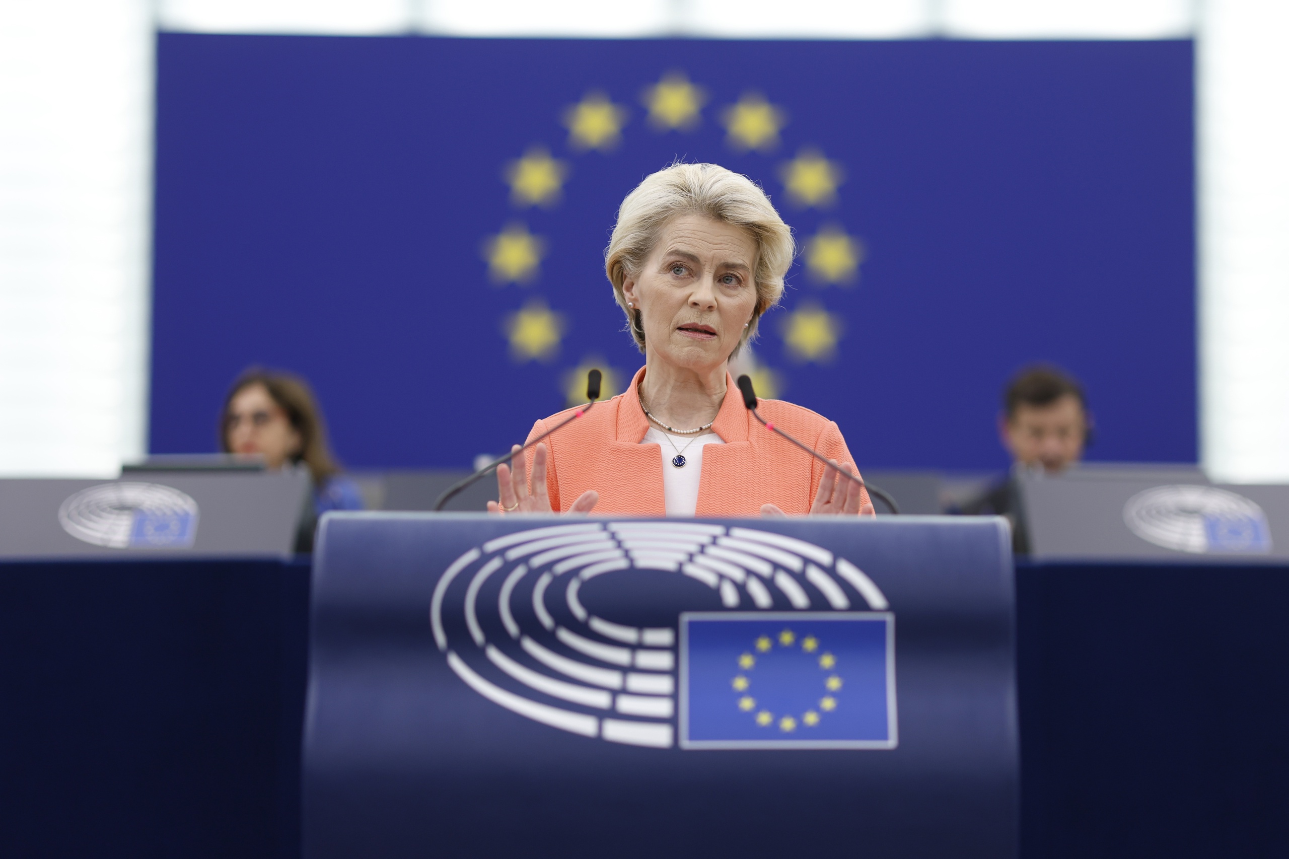 Ursula van der Leyen, president van de Europese Commissie. Europa wil verschillende Chinese bedrijven op een zwarte lijst zetten. 