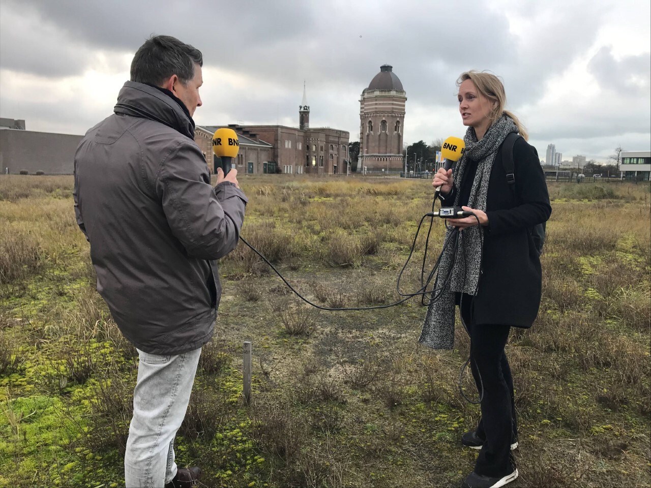 Drinkwaterbedrijf Dunea wil gebruik maken van meerdere bronnen dichterbij de productielocatie in Scheveningen. Gertjan Zwolsman vertelt over de plannen.