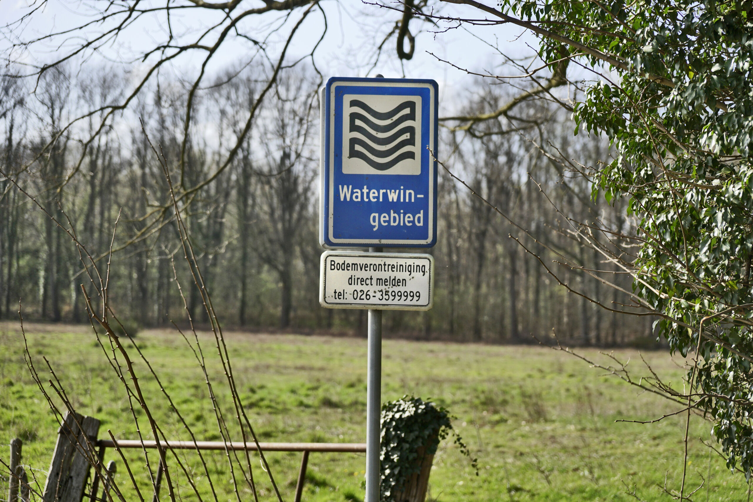 Drinkwaterbedrijven vrezen dat de waterkwaliteit in gevaar komt, omdat de bodem steeds intensiever wordt gebruikt.