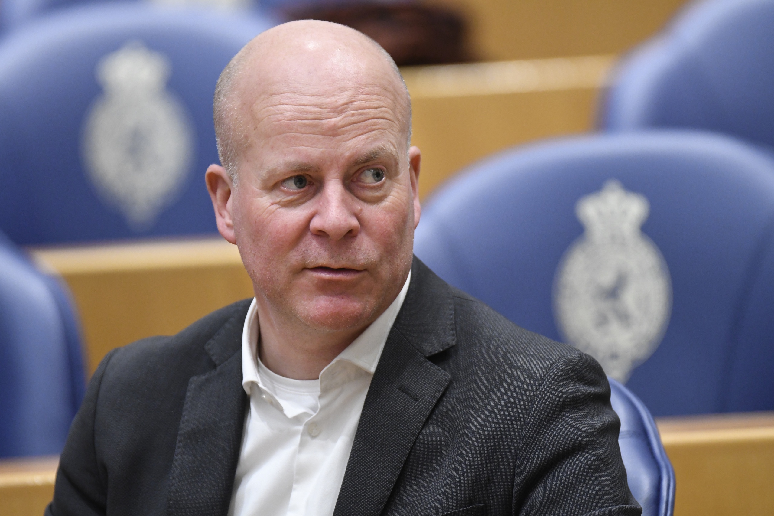 CDA-Tweede Kamerlid Raymond Knops, in het vorige kabinet staatssecretaris van Binnenlandse Zaken en Koninkrijksrelaties, verlaat de landelijke politiek. Hij wordt bestuursvoorzitter van de Nederlandse Industrie voor Defensie en Veiligheid (NIDV).