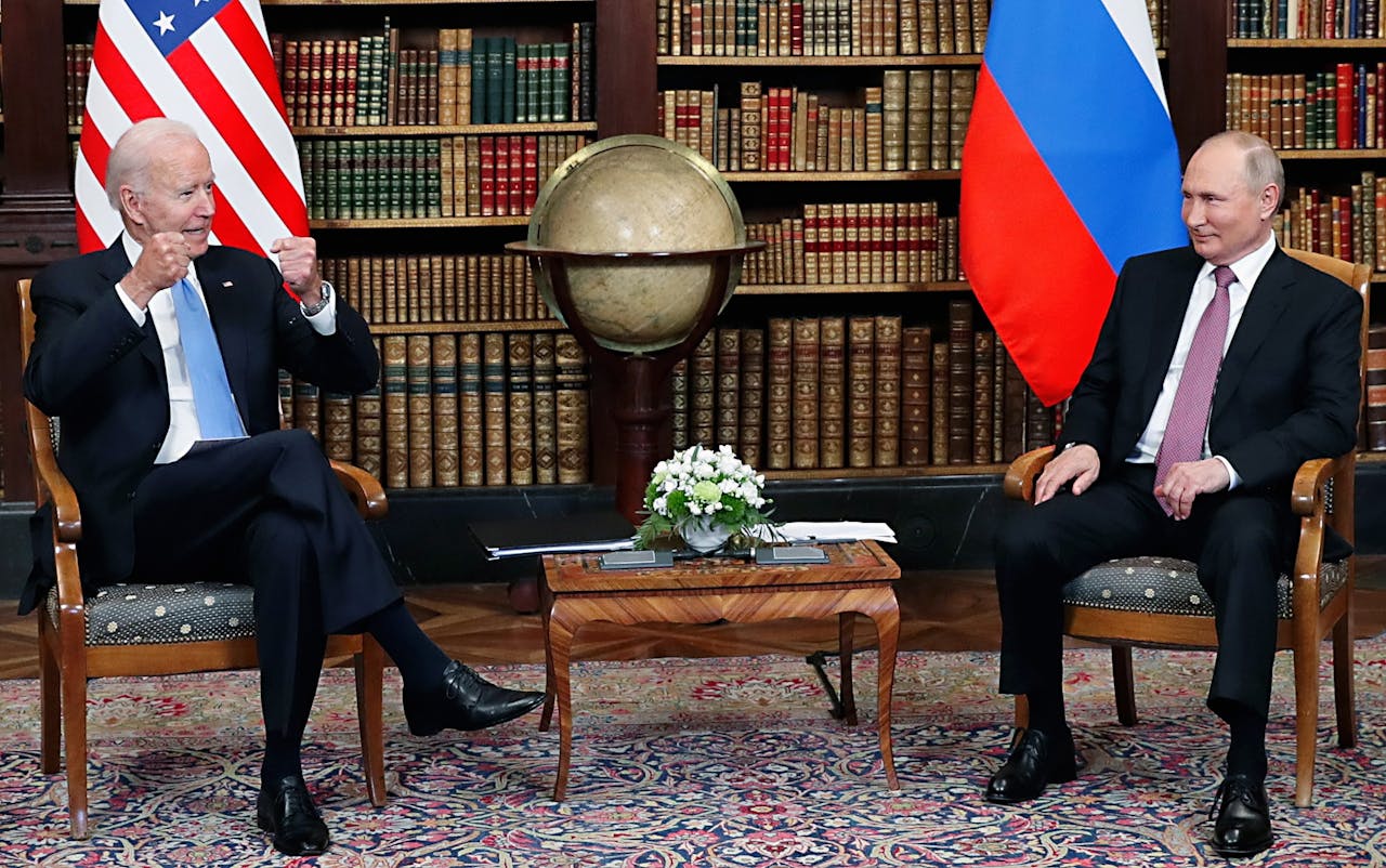 President Biden en president Poetin in Geneve op 16 juni 2021.