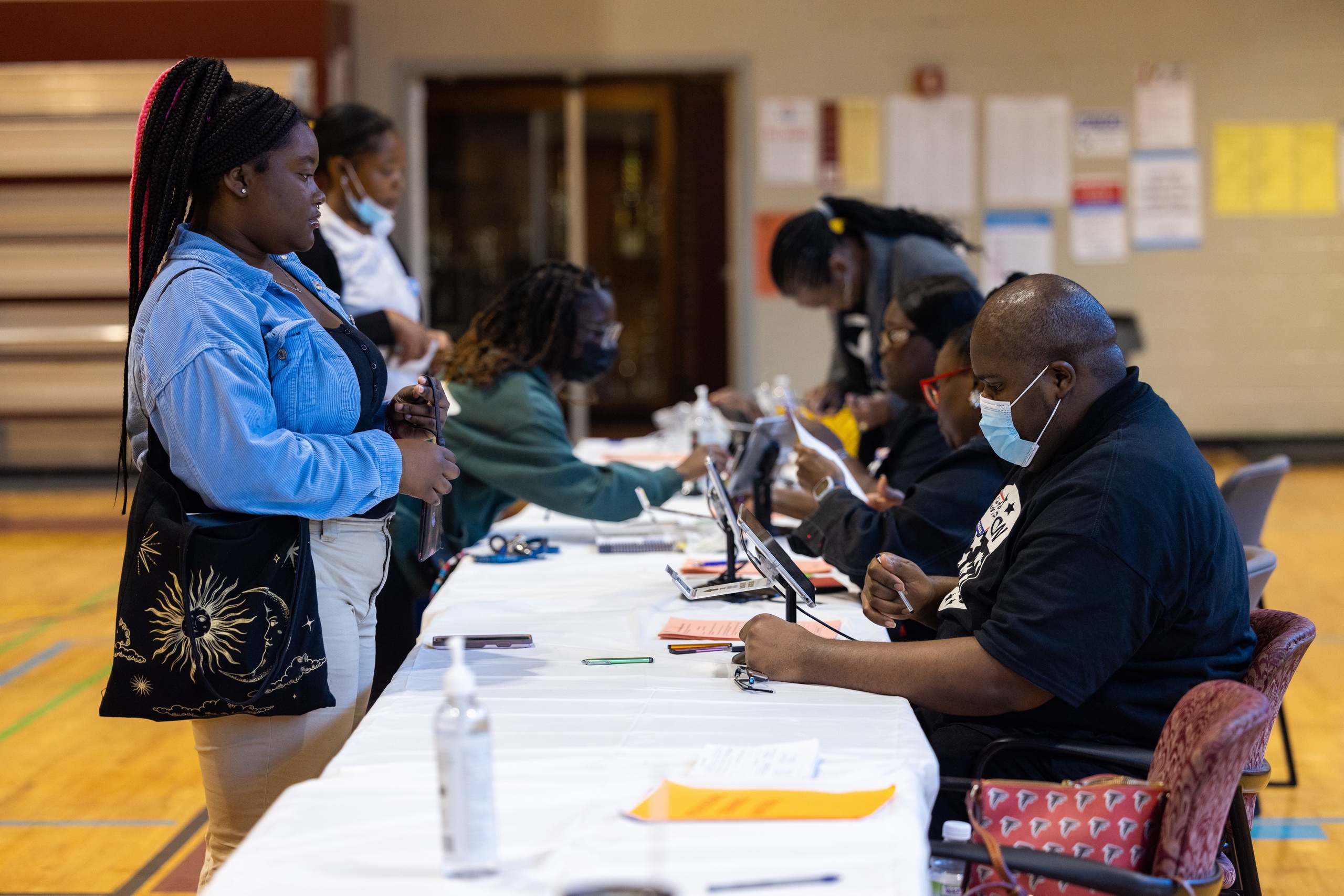 The people of Georgia voted.  Although Democrats retain their majority in the Senate, elections in the US state of Georgia remain critical to their influence.  Because with a larger majority in the Senate, Democrats are less vulnerable than ever to opposition senators from their own ranks. 