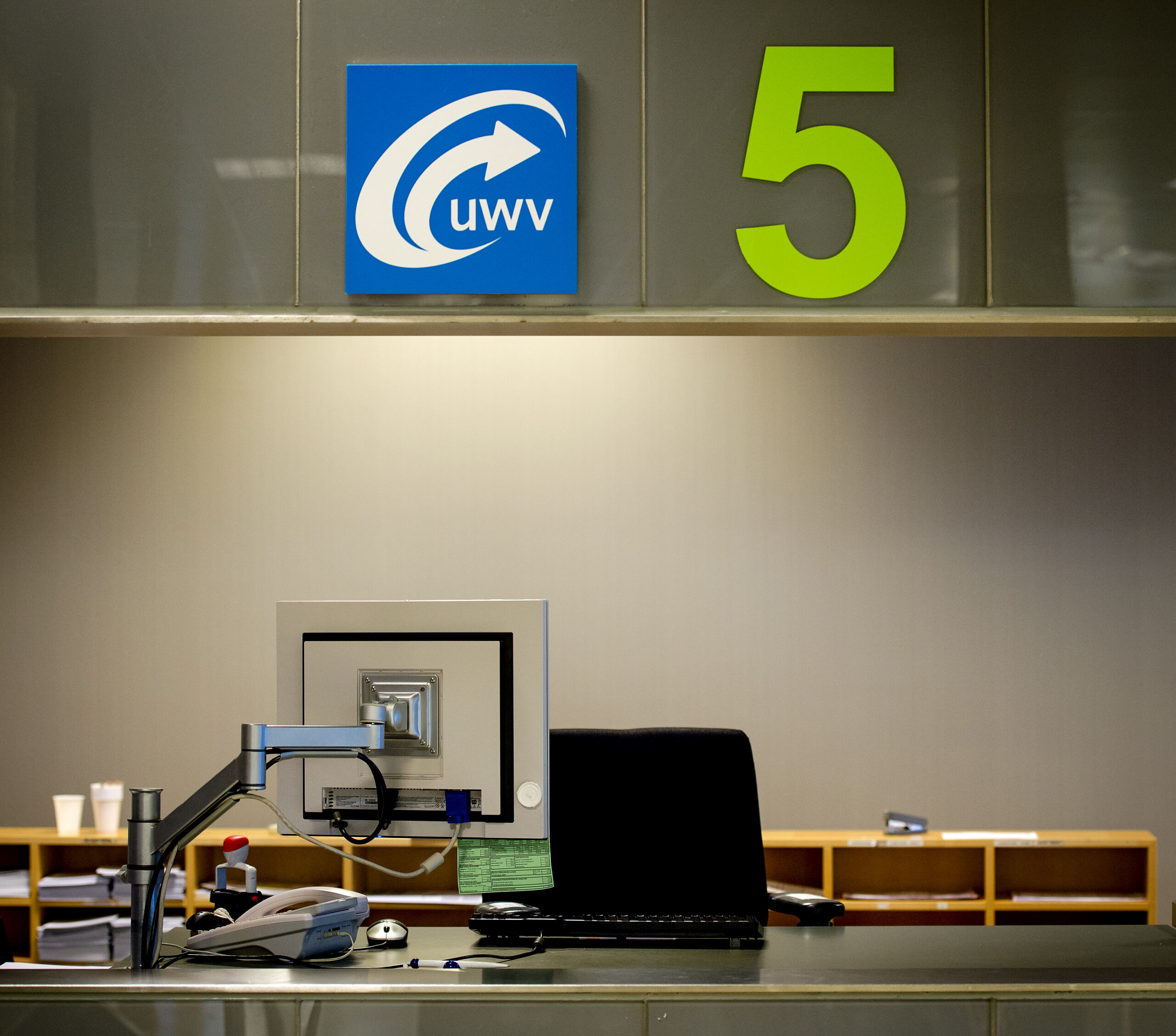Een loket bij het Werkplein van het UWV in Amsterdam. 