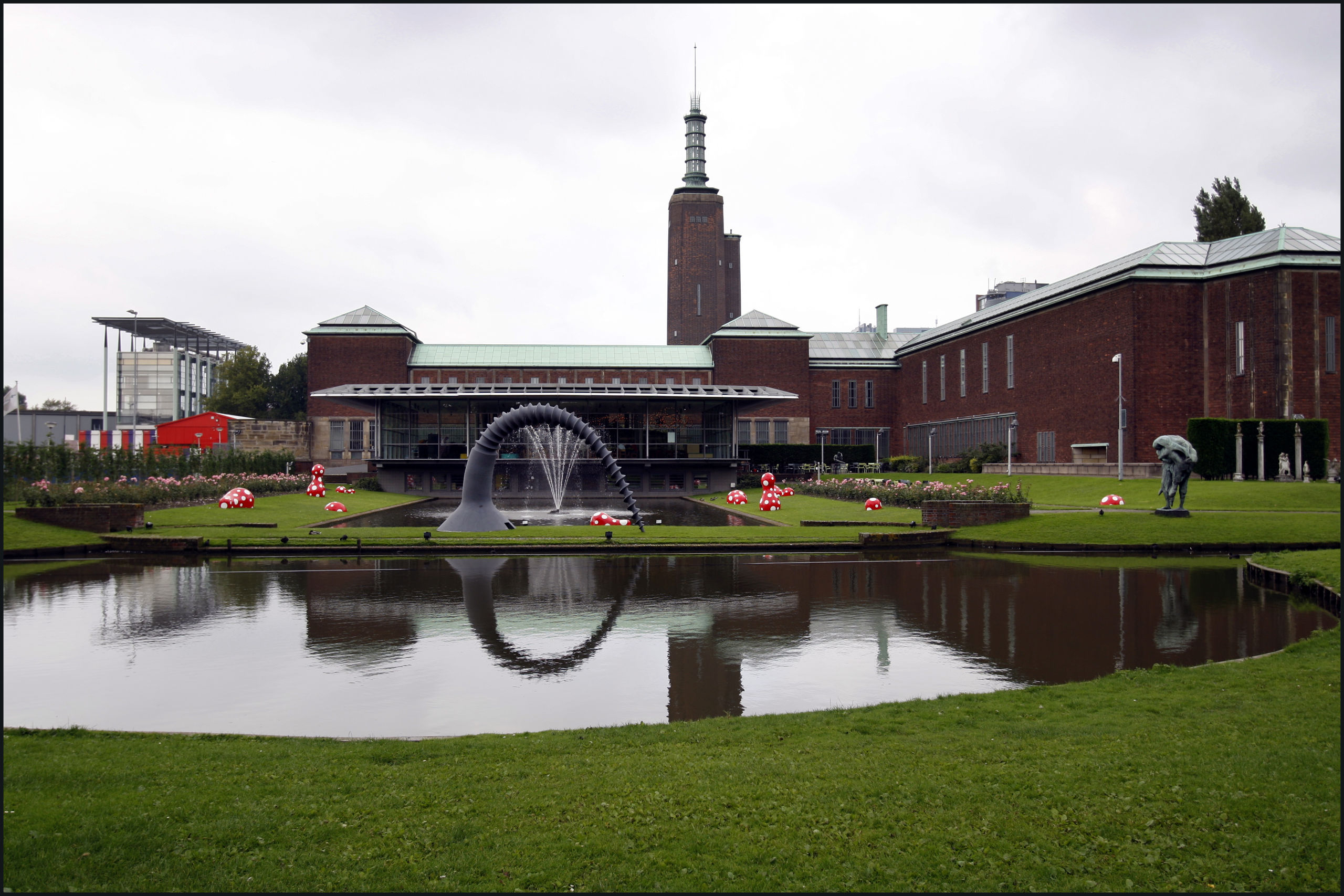 Exterieur van het Museum Boijmans van Beuningen.