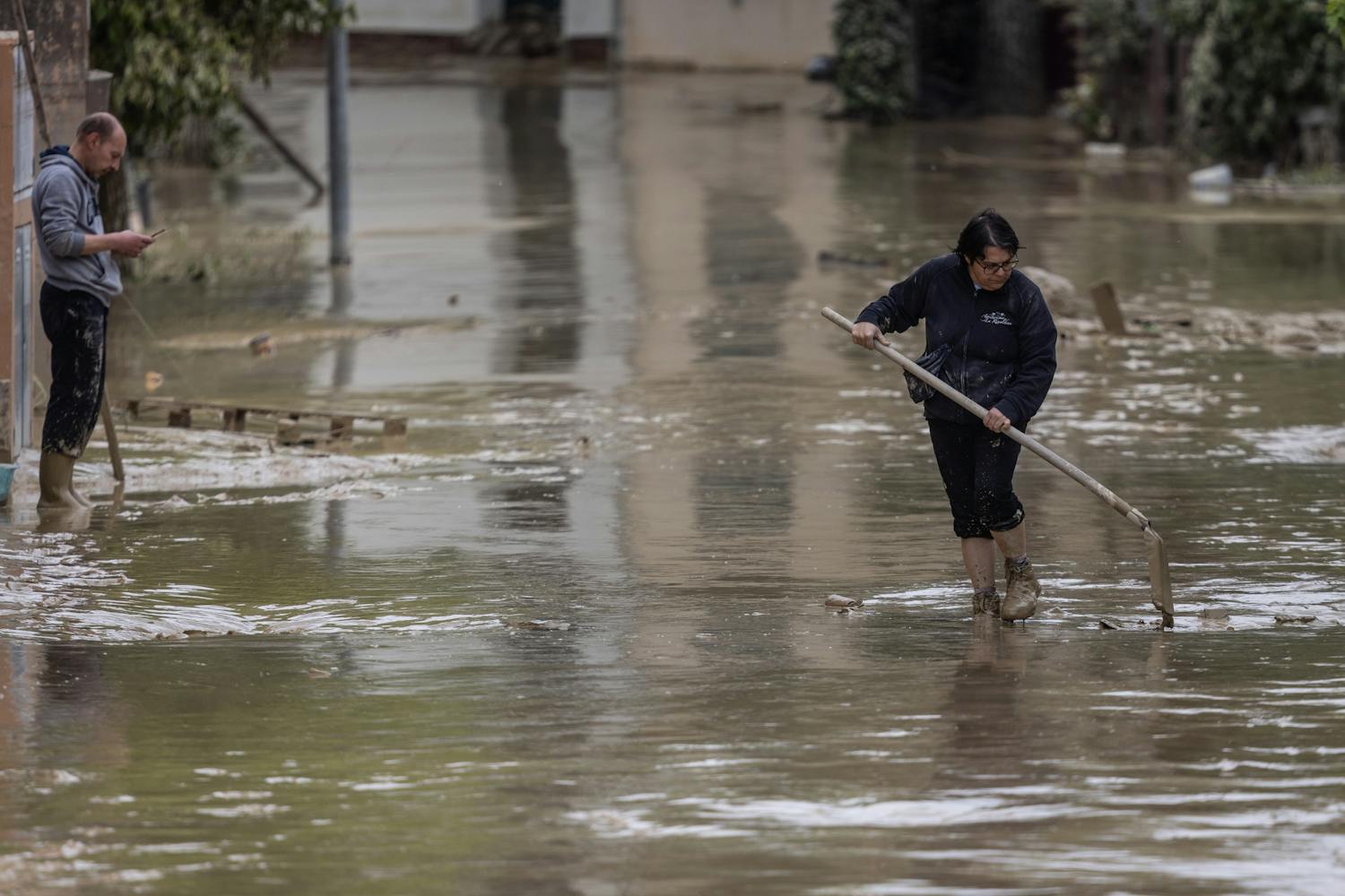 L'Italia si prepara ad un altro fine settimana di pioggia: 'Il pericolo non è ancora passato'