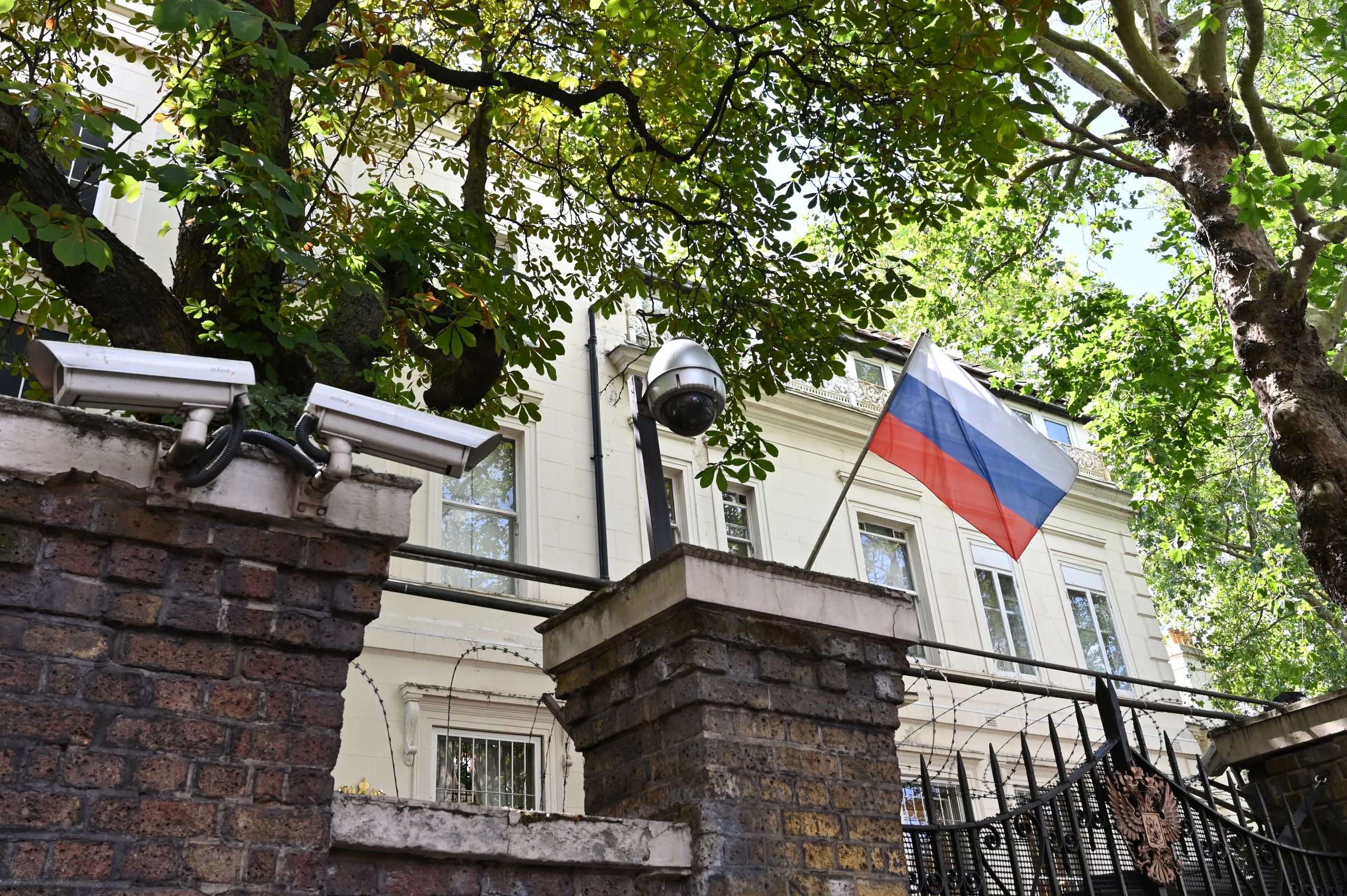 Ingang van het Russisch consulaat in Londen.