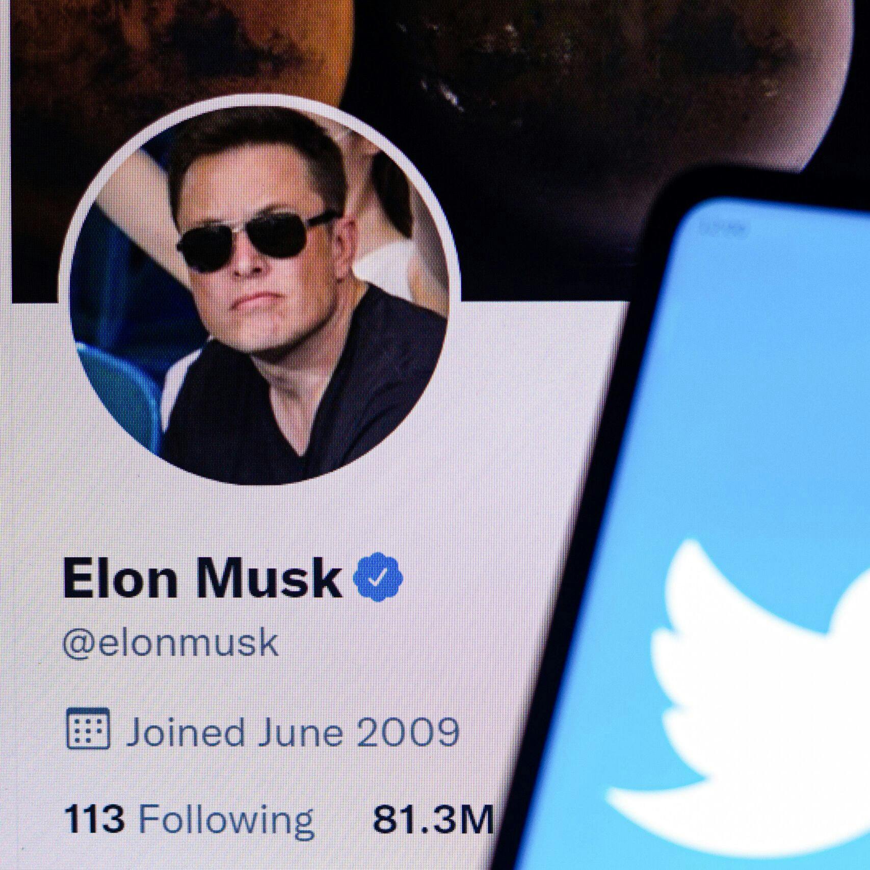 Techmiljardair Elon Musk wil Twitter kopen met megabod