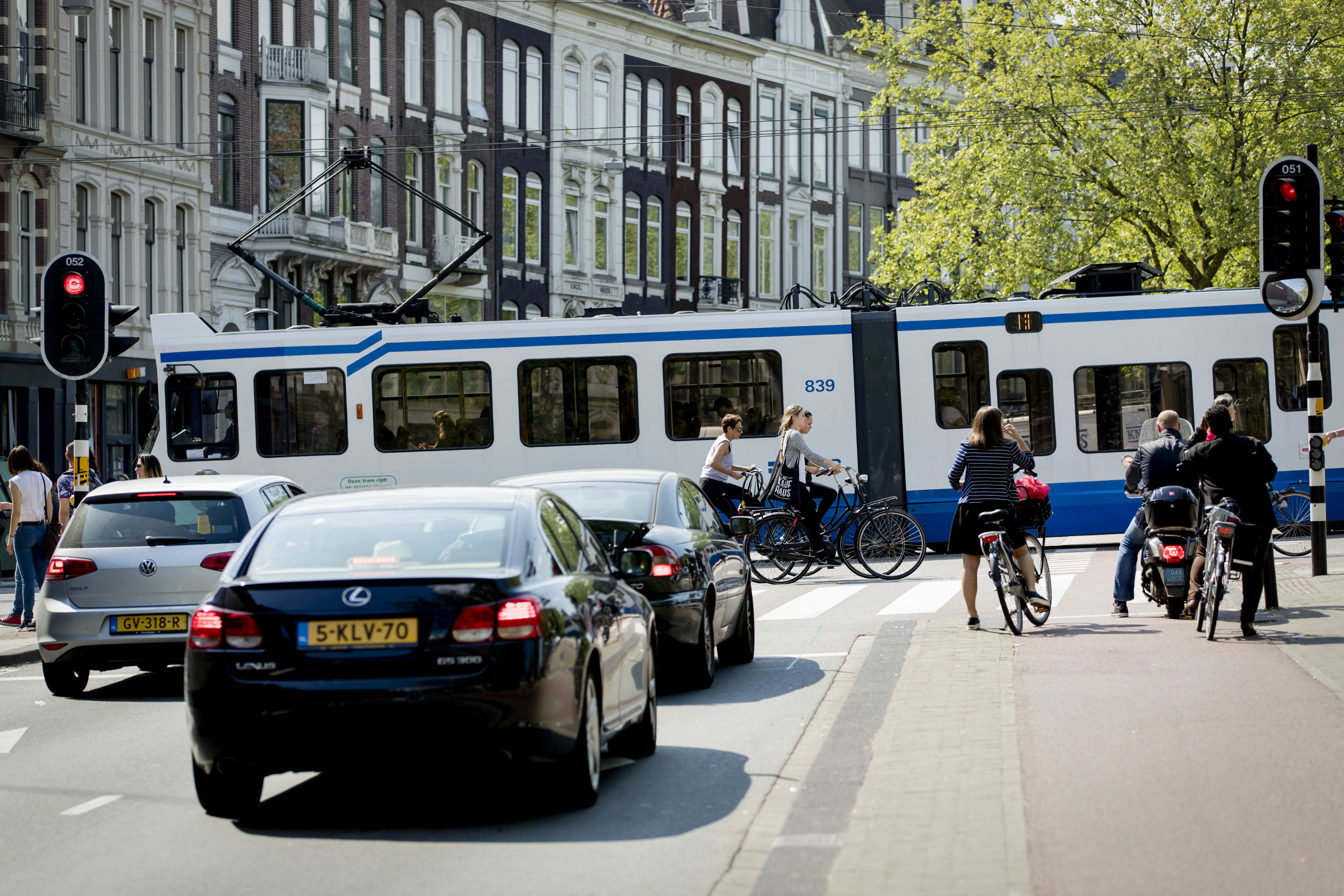 De Stadhouderskade in Amsterdam, een van de meest vervuilde plekken van Nederland.