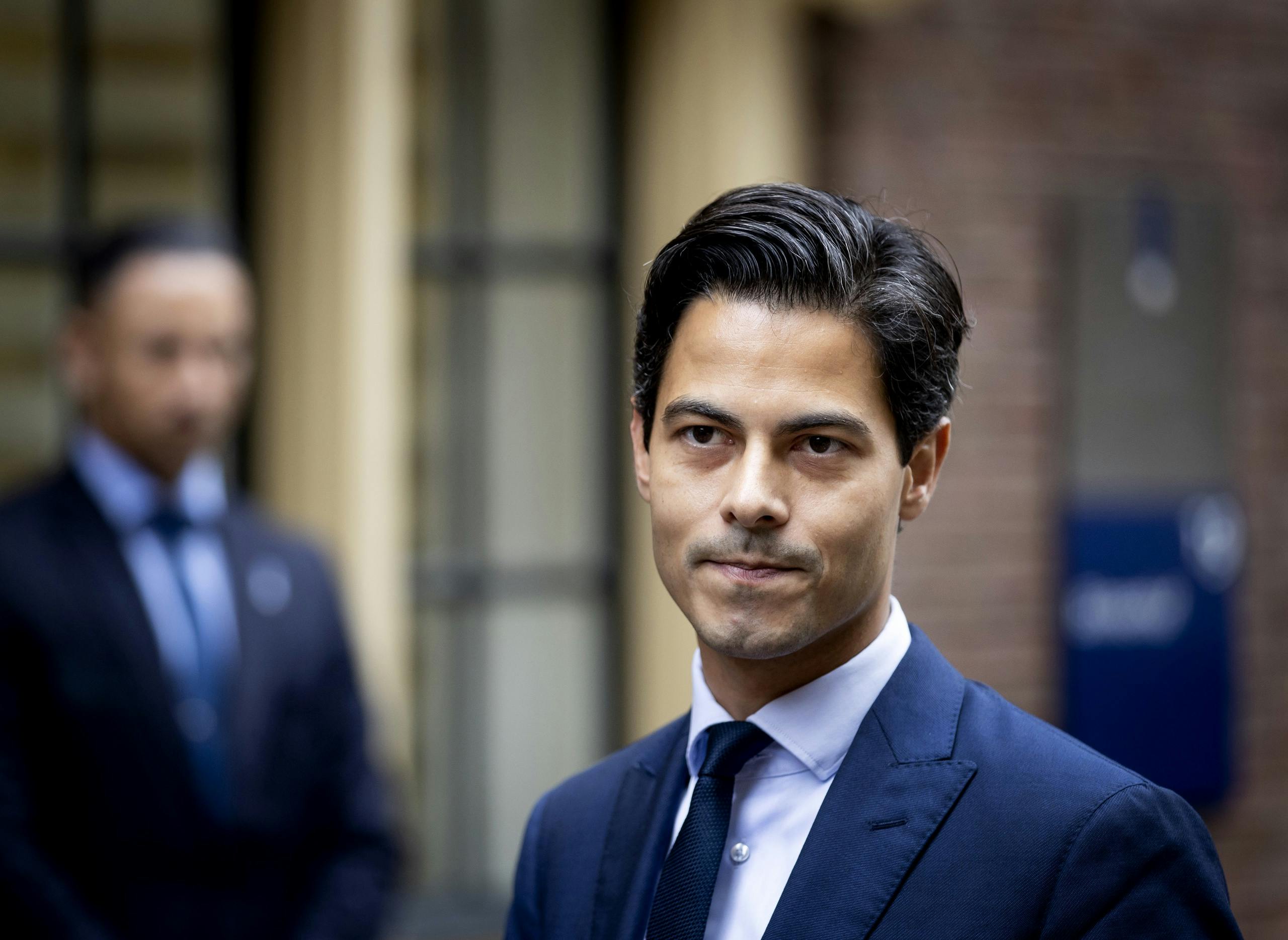 VVD luidt noodklok over Nederlandse industrie - Vimarsana News