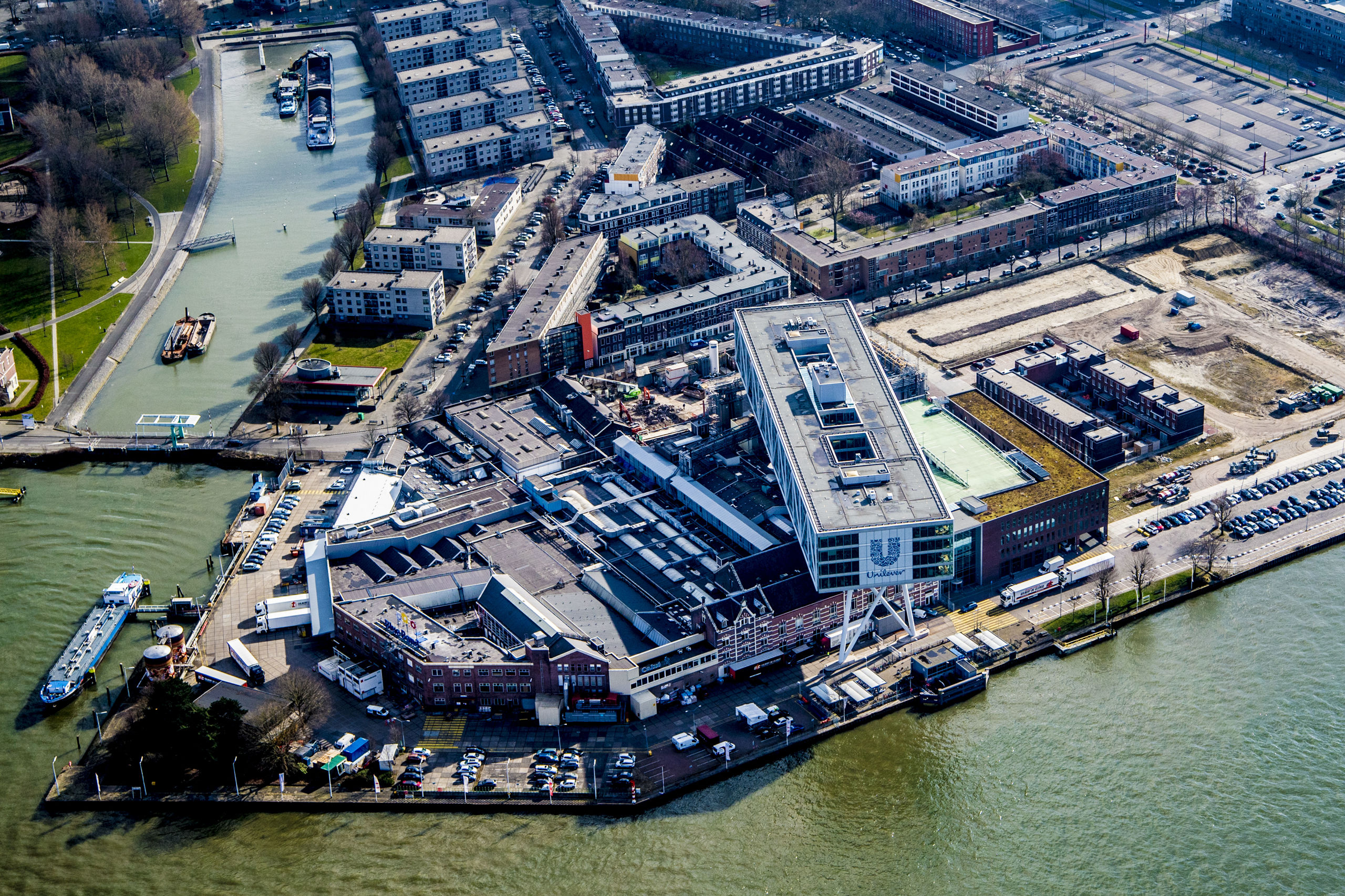 De Rotterdamse vestiging van Unilever in Rotterdam