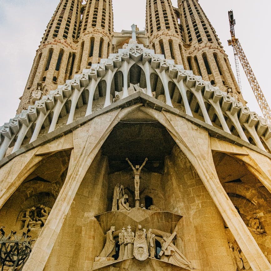  Sagrada Família weer open voor toeristen