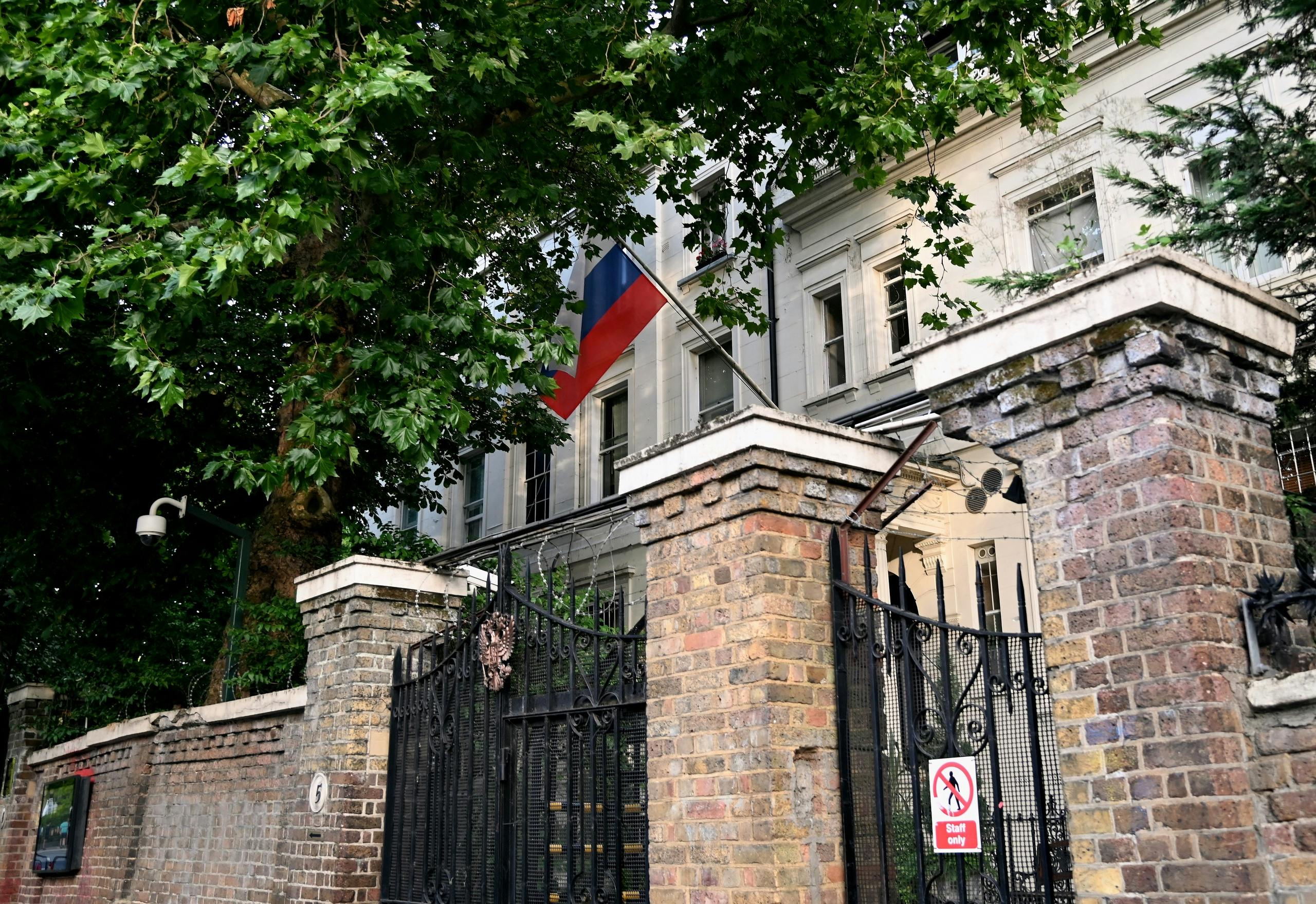 UK summons Russian ambassador over UK death