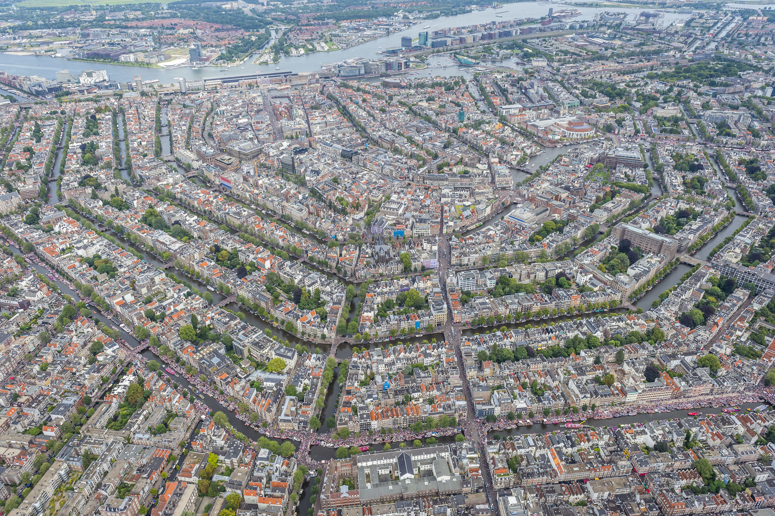 Amsterdam vanuit de lucht.