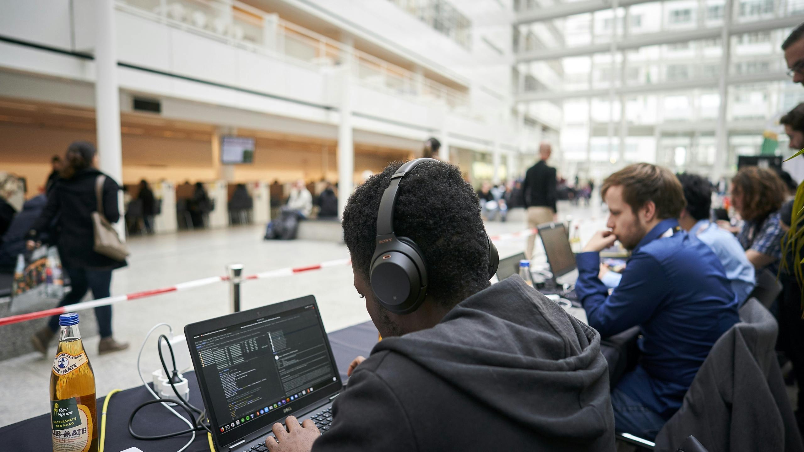 Test BNR: Mens kan beter programmeren dan ChatGPT (nog net)