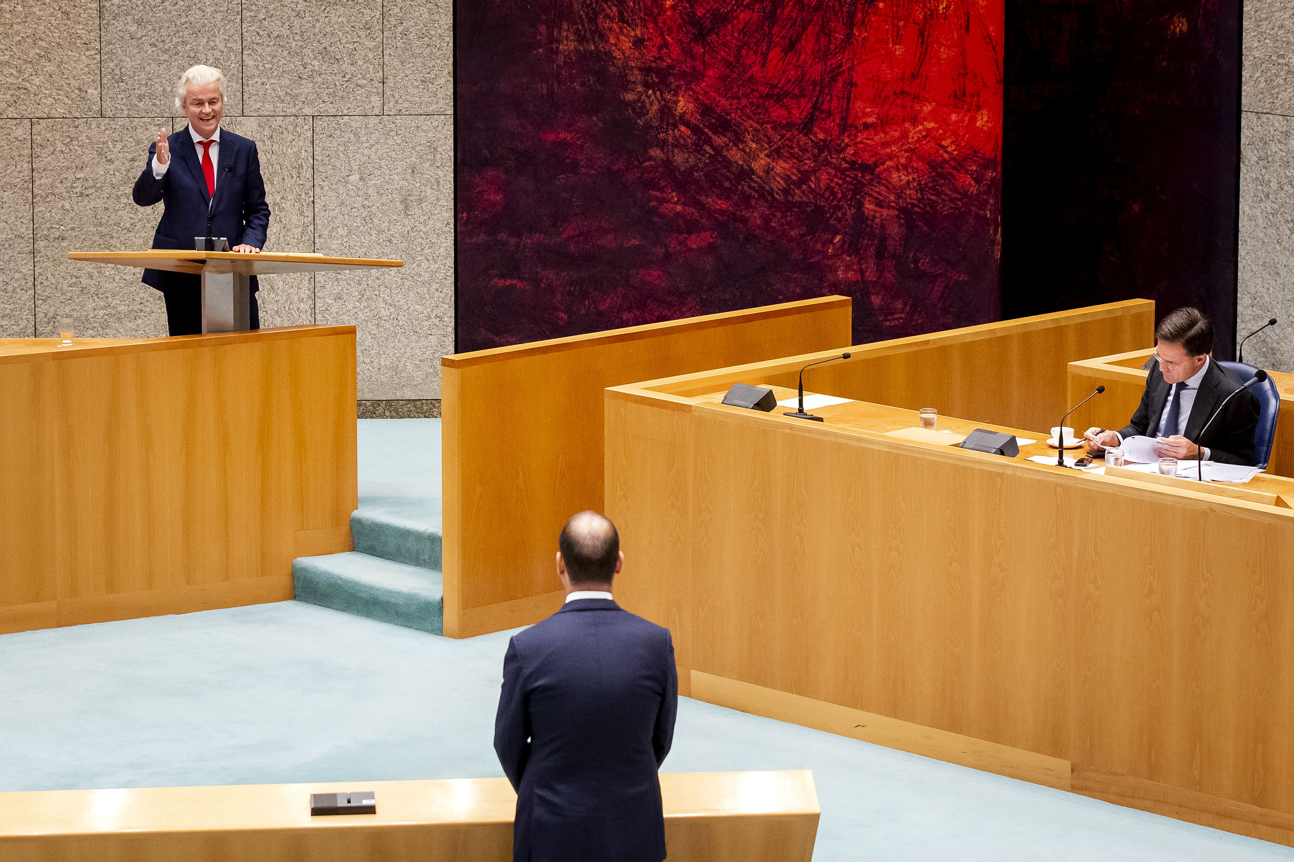 Geert Wilders (PVV), Lodewijk Asscher (PvdA) en premier Rutte tijdens debat in Tweede kamer over de Europese Top.