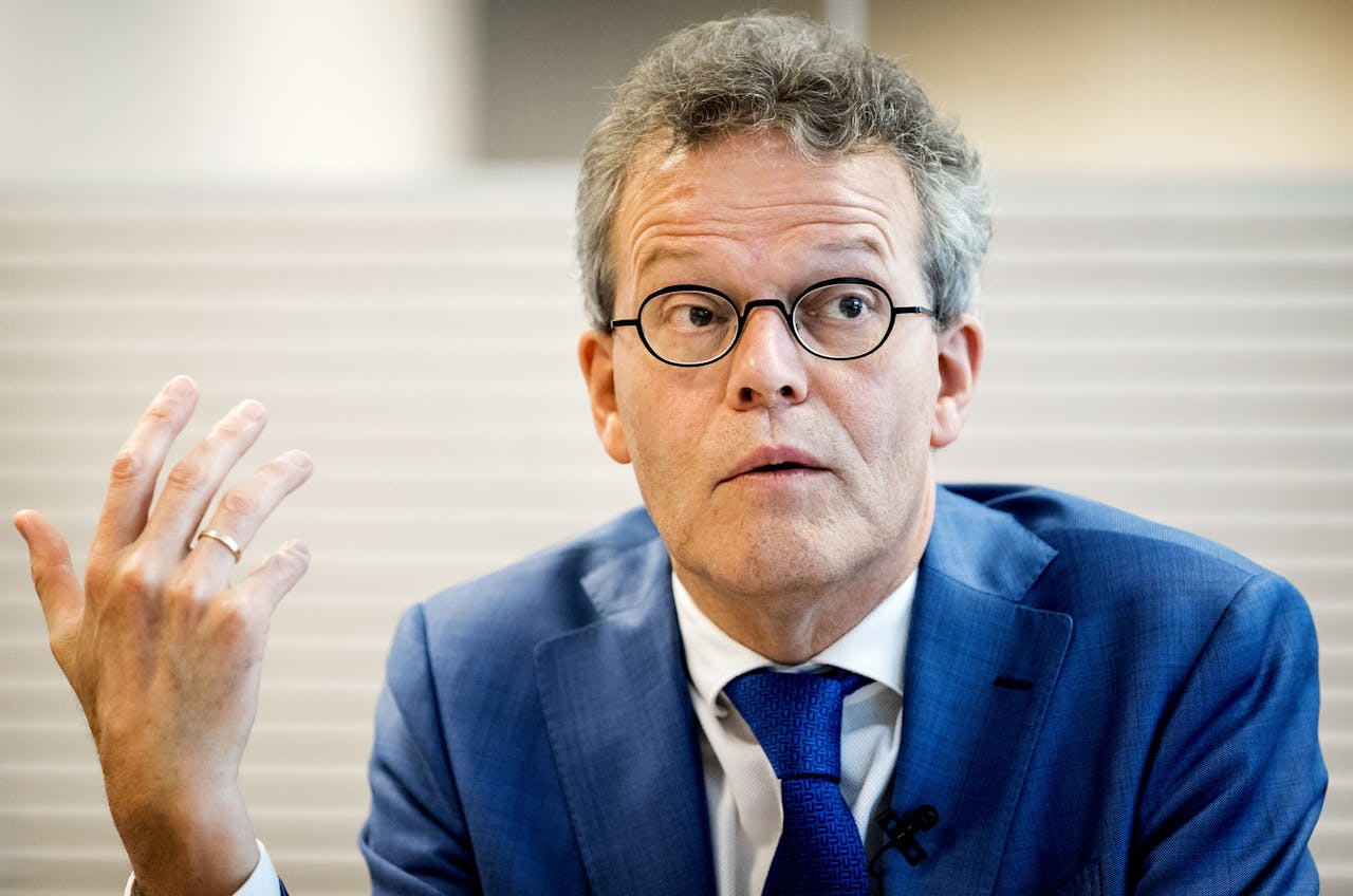 Inspecteur-generaal Rob van Lint, van de Nederlandse Voedsel- en Warenautoriteit tijdens de presentatie van het jaarverslag.
