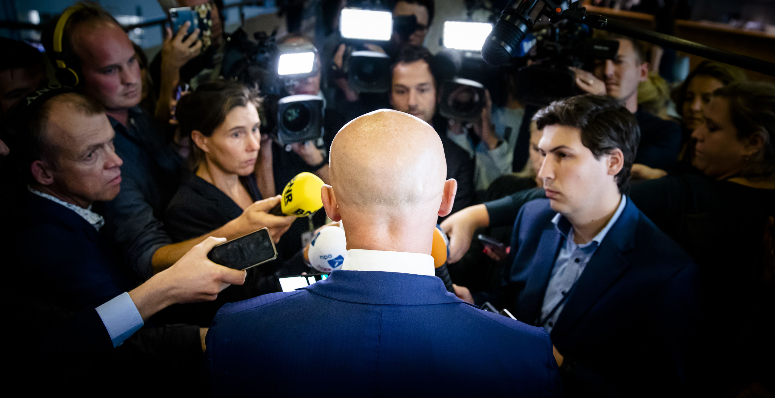 Minister Ferd Grapperhaus van Justitie geeft in de Tweede Kamer een reactie op de liquidatie van advocaat Derk Wiersum.