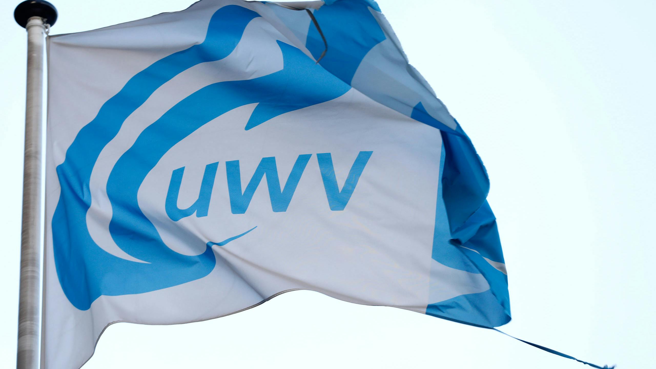 2017-11-13 17:05:02 ROTTERDAM - Het logo van uitkeringsinstantie UWV. ANP BAS CZERWINSKI