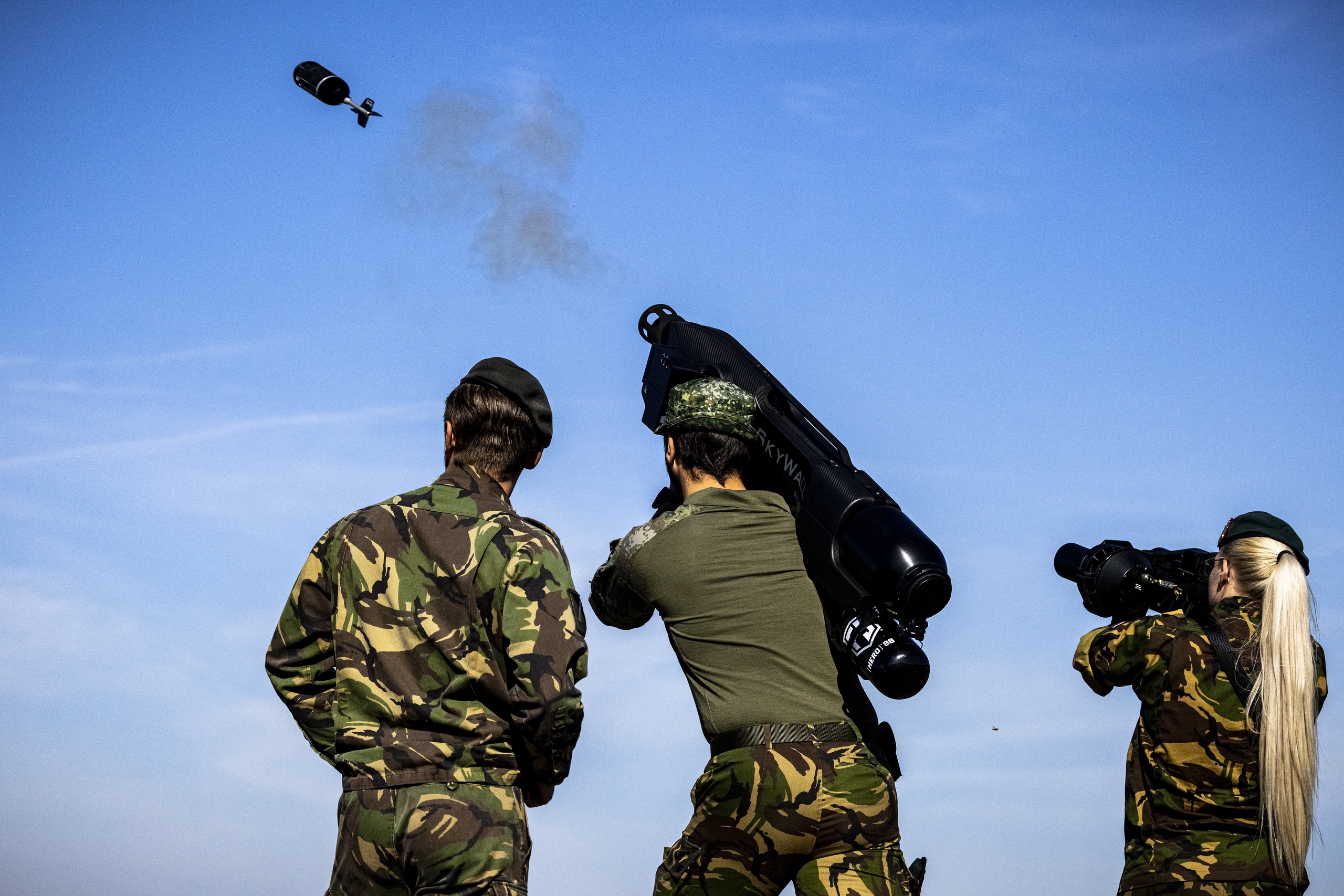 De Koninklijke Landmacht beschikt vanaf vandaag over een nieuwe eenheid gespecialiseerd in het onderscheppen van raketten en drones. 