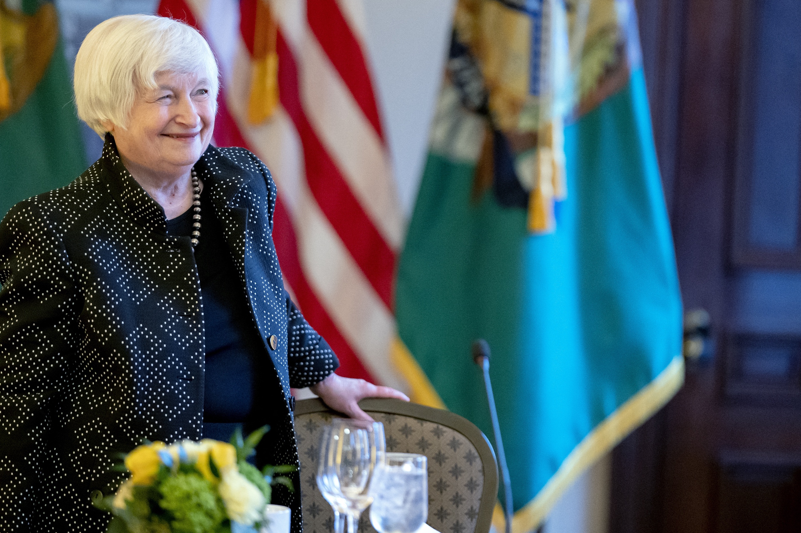 US Treasury Secretary Janet Yellen said today that the International Monetary Fund has sufficient reserves to meet the financial challenges ahead.  That writes Reuters.  Yellen is commenting, because she believes the IMF should implement reforms within its shareholders. 